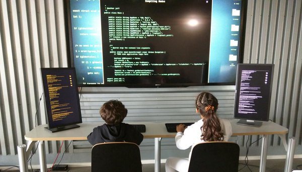 Kids at Computer